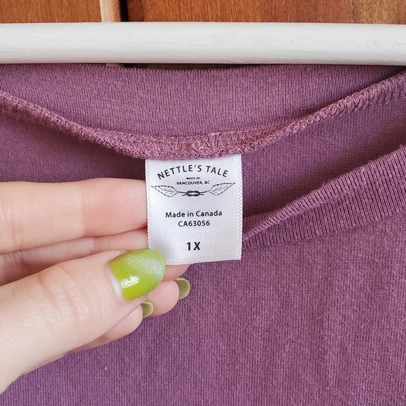 Nettle's Tale Harbour Tee - Picture 9 of 11